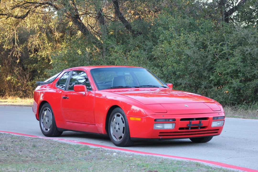 1987 Porsche 944 Turbo - Image 14 of 31