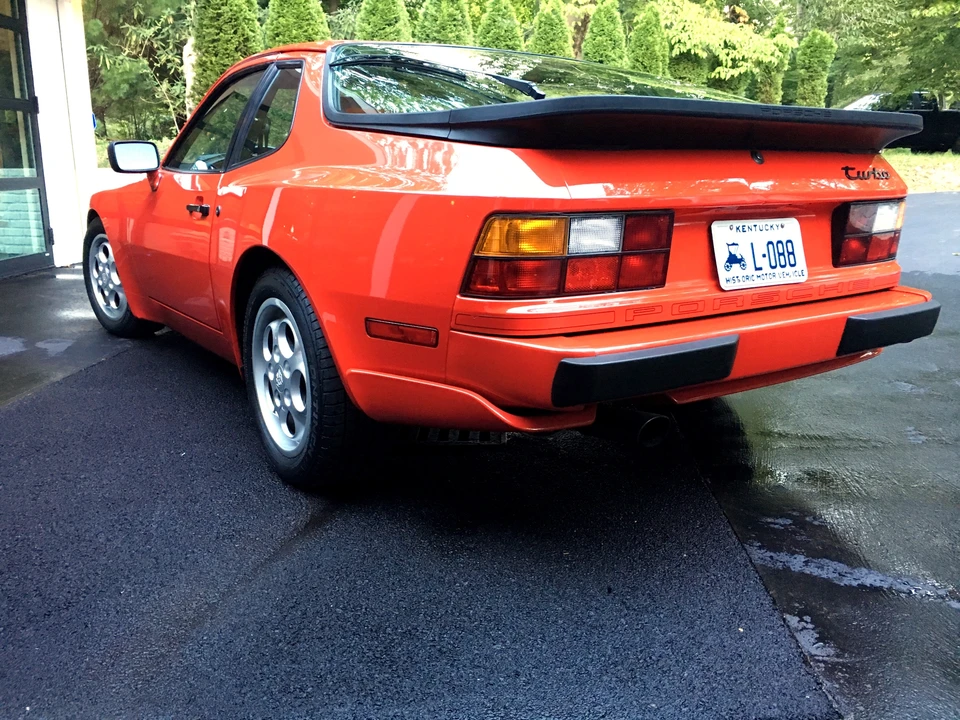 1987 Porsche 944 Turbo - Image 8 of 31
