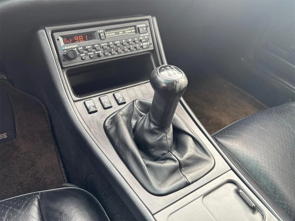 1987 Porsche 944 - Image 21 of 31