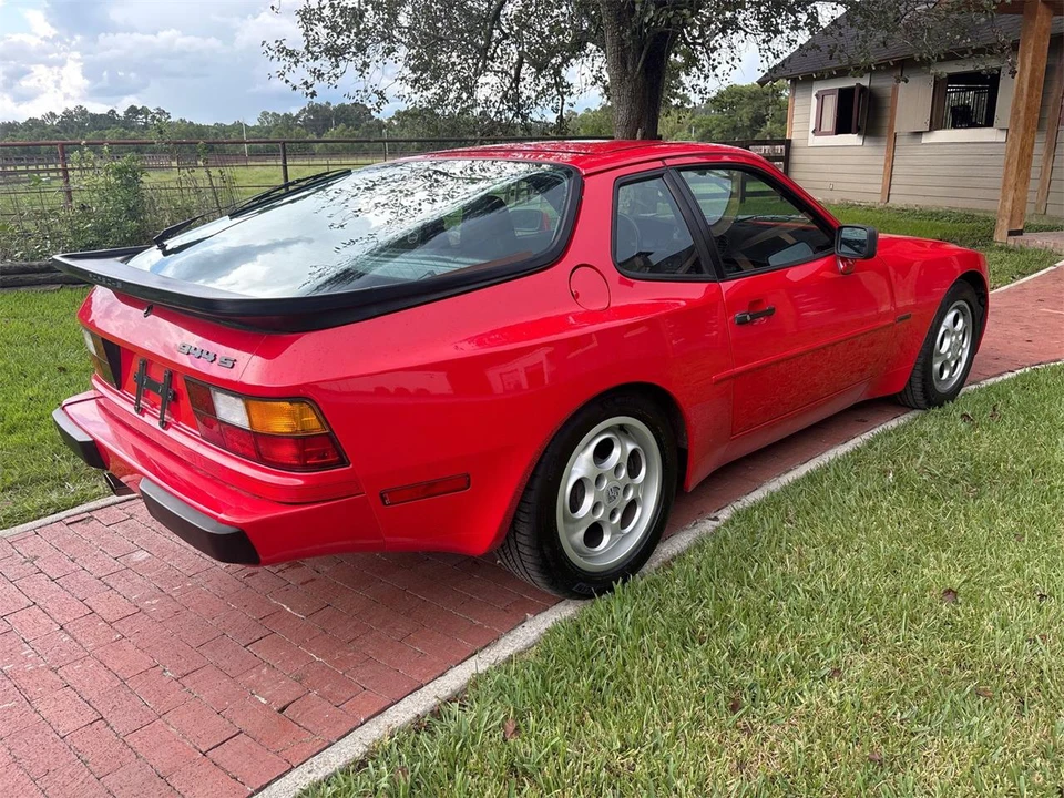 1987 Porsche 944 - Image 3 of 31