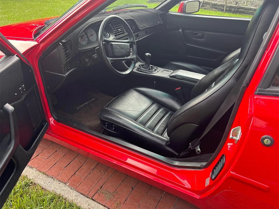 1987 Porsche 944 - Image 28 of 31