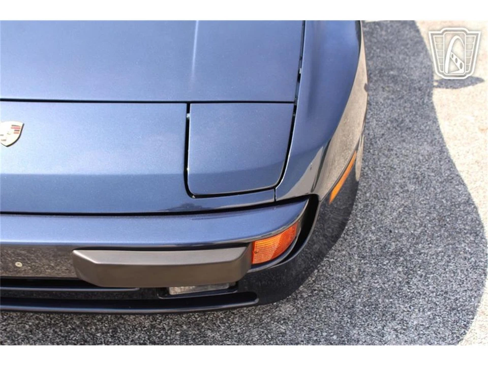 1987 Porsche 944 - Image 16 of 31