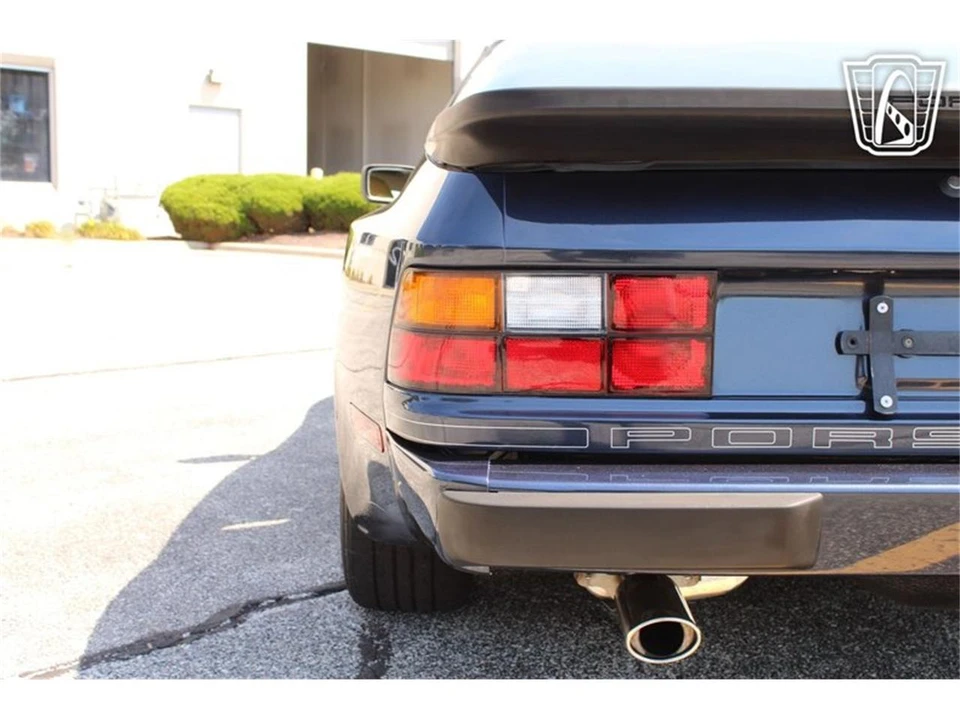 1987 Porsche 944 - Image 23 of 31