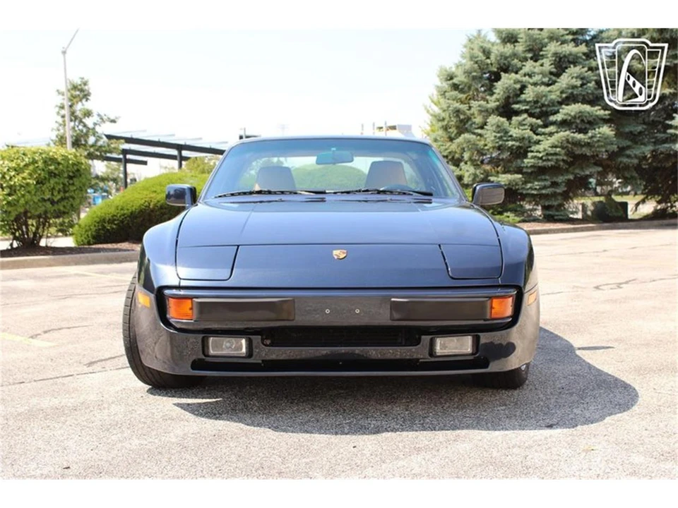 1987 Porsche 944 - Image 8 of 31