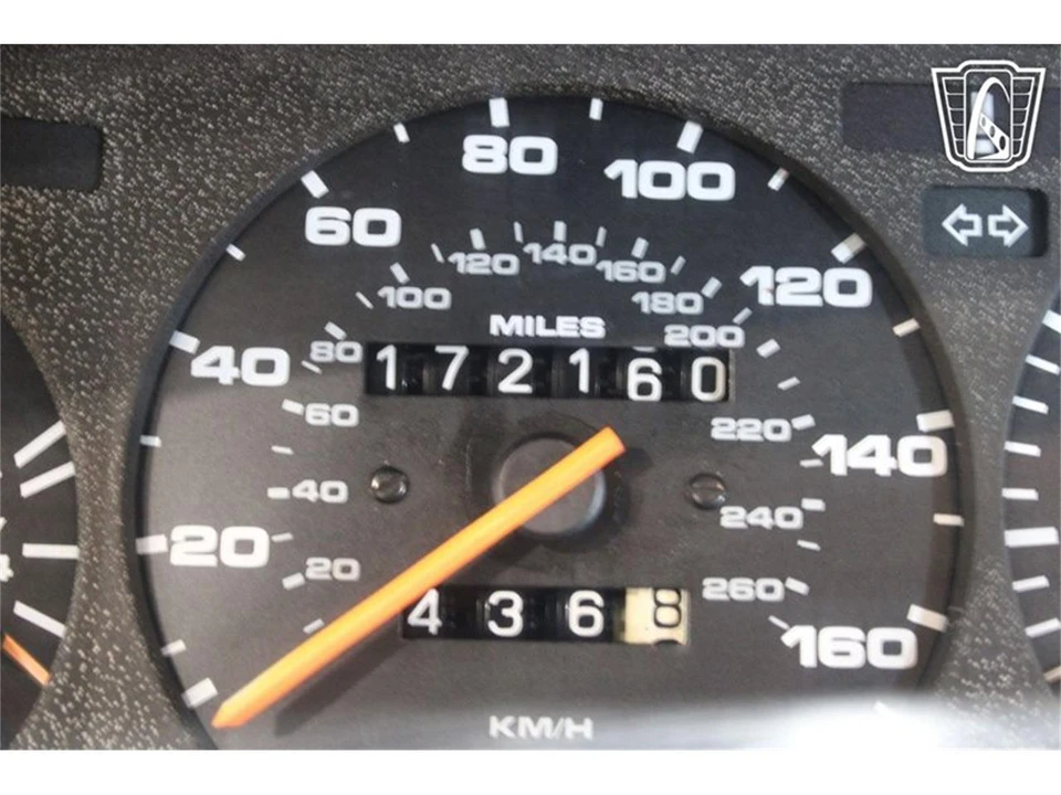 1987 Porsche 944 - Image 4 of 31