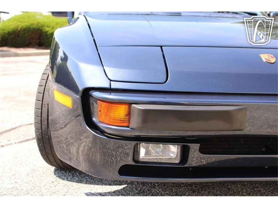 1987 Porsche 944 - Image 14 of 31