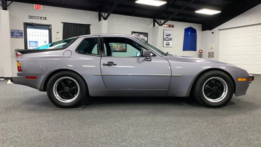1987 Porsche 944 - Image 7 of 9
