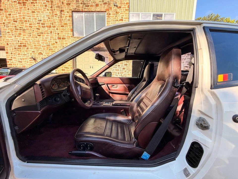 1987 Porsche 944 S - Image 15 of 24