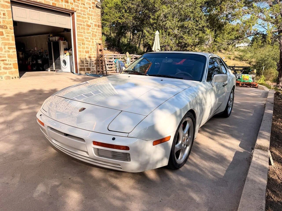 1987 Porsche 944 S - Image 2 of 24