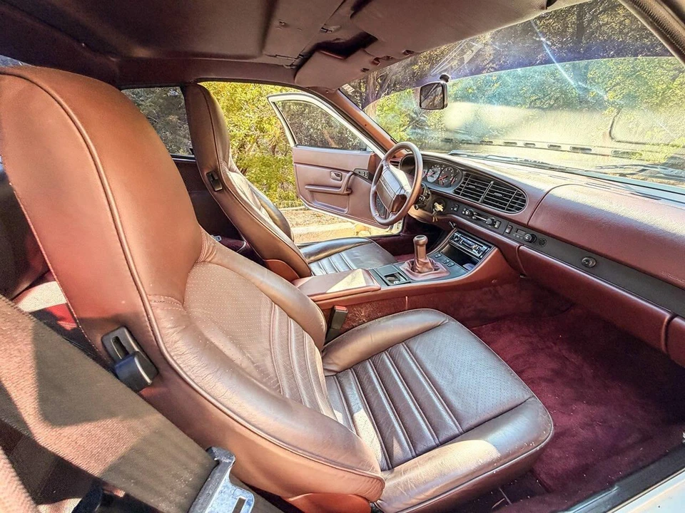1987 Porsche 944 S - Image 16 of 24