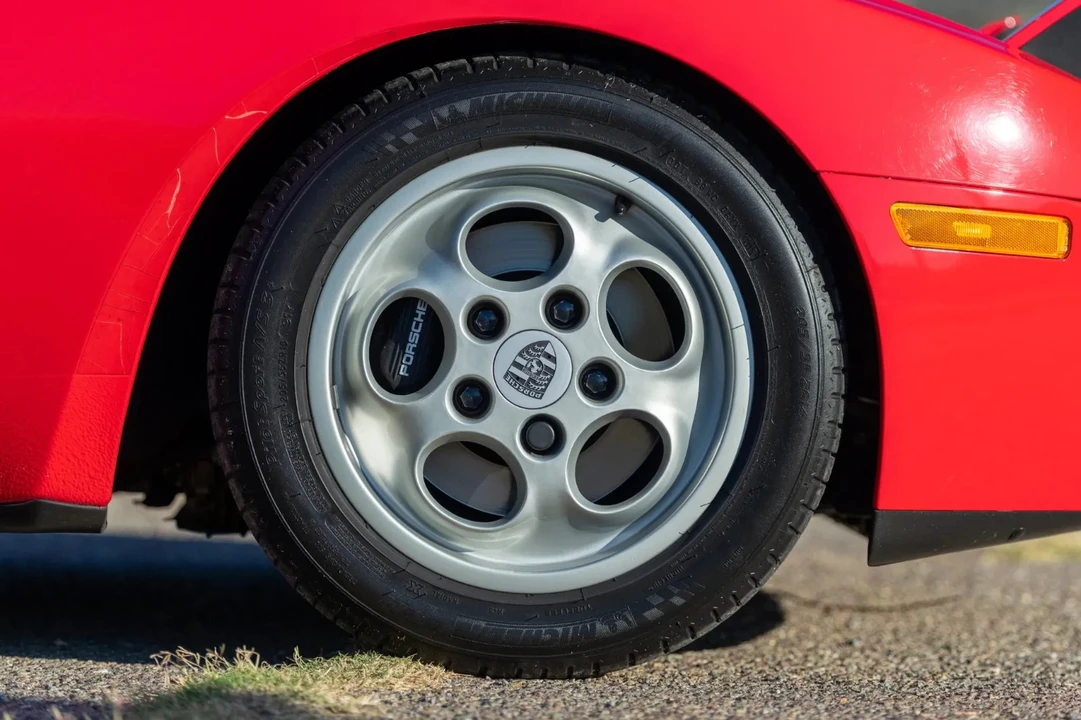 1987 Porsche 944 S - Image 8 of 31