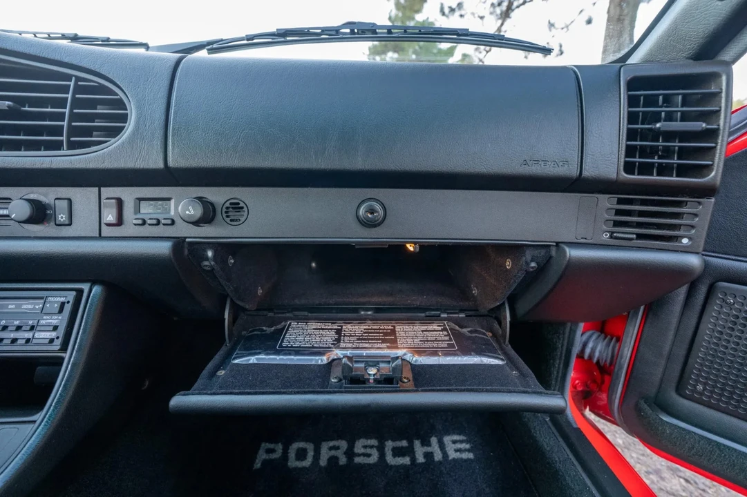 1987 Porsche 944 S - Image 18 of 31