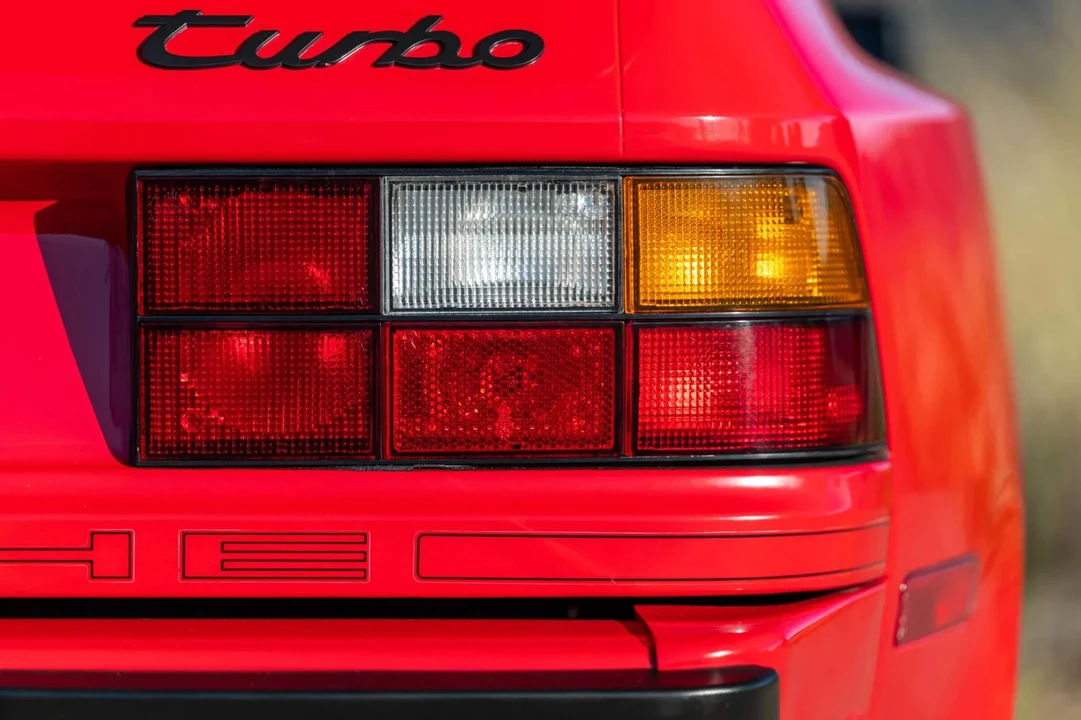 1987 Porsche 944 S - Image 28 of 31