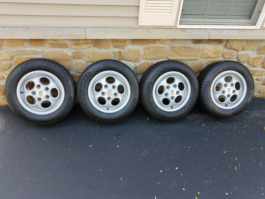 1987 Porsche 944 - Image 10 of 13