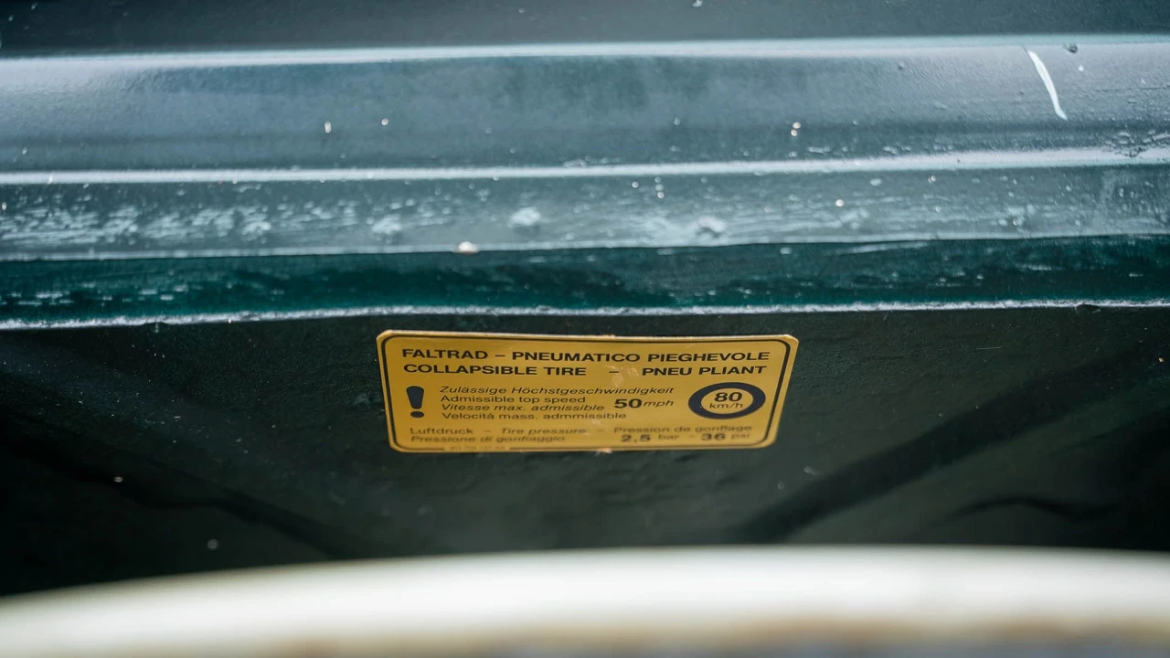 1987 Porsche 944 - Image 4 of 31