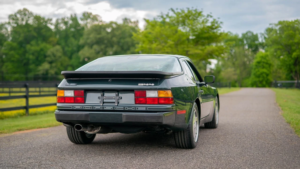 1987 Porsche 944 - Image 20 of 31