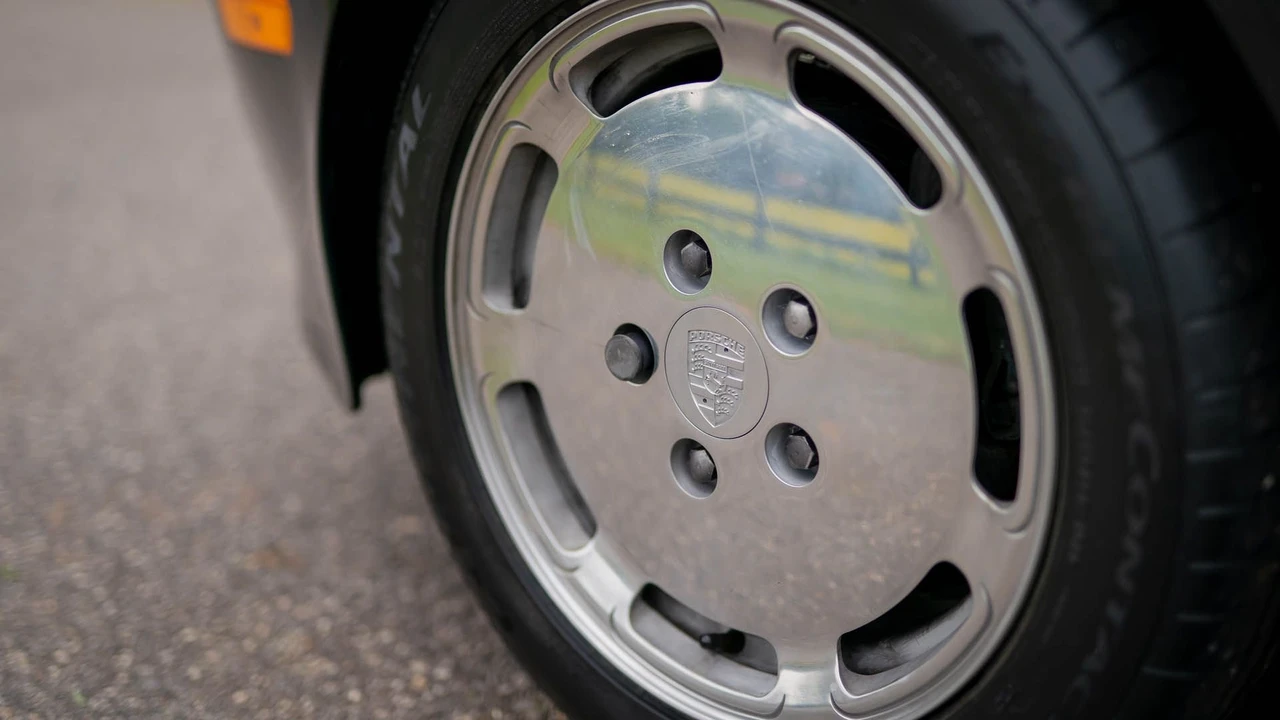 1987 Porsche 944 - Image 30 of 31