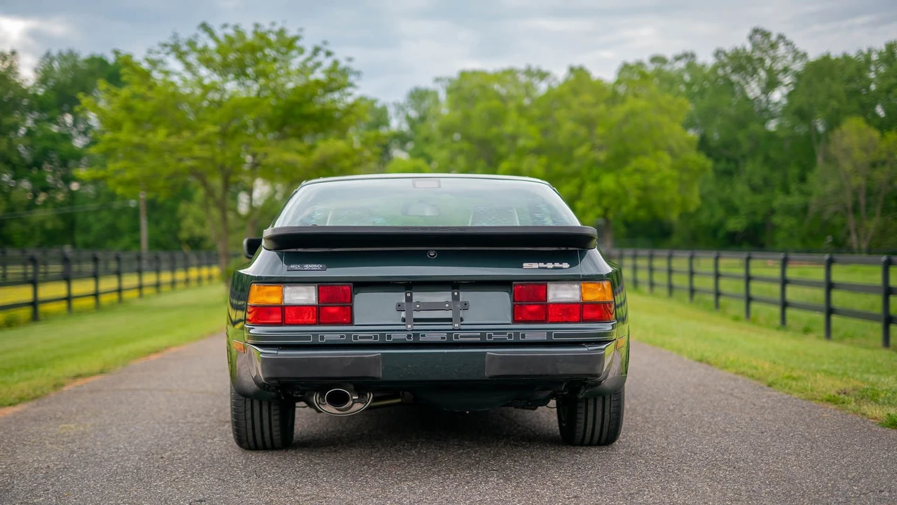 1987 Porsche 944 - Image 23 of 31