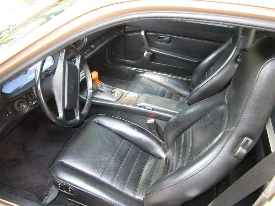 1987 Porsche 944 - Image 5 of 11