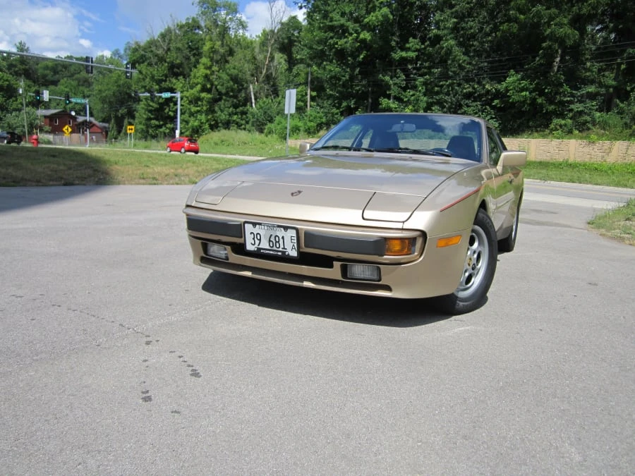 1987 Porsche 944 - Image 8 of 11