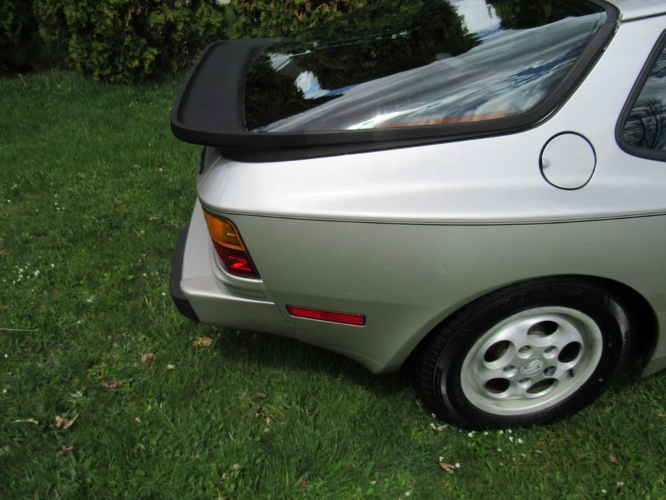 1987 Porsche 944 - Image 22 of 31