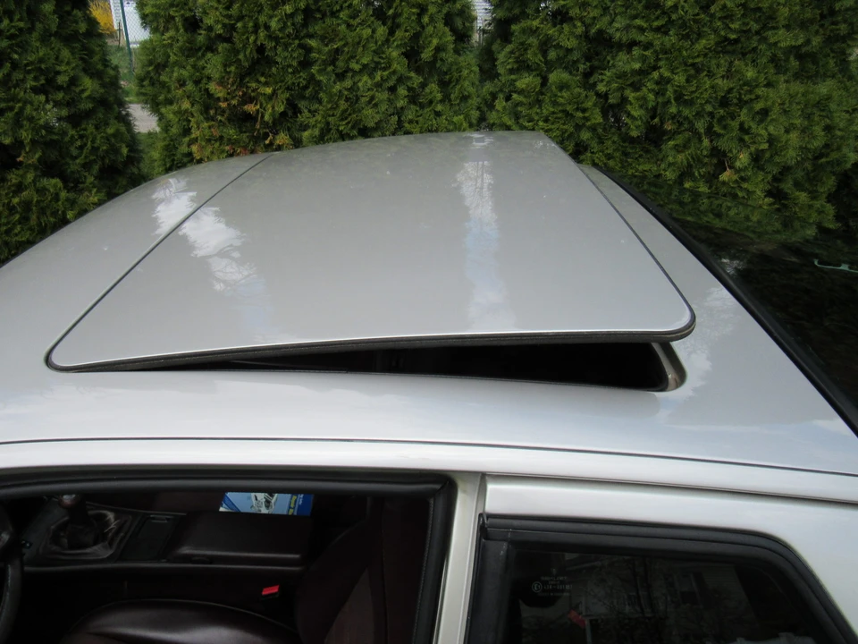 1987 Porsche 944 - Image 14 of 31