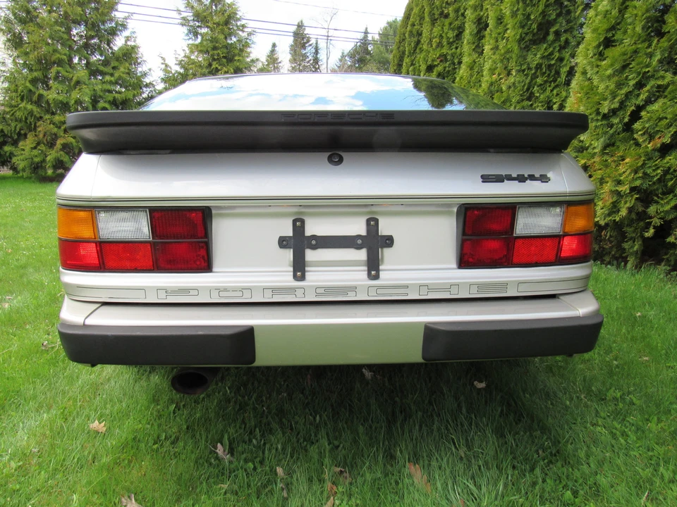 1987 Porsche 944 - Image 7 of 31