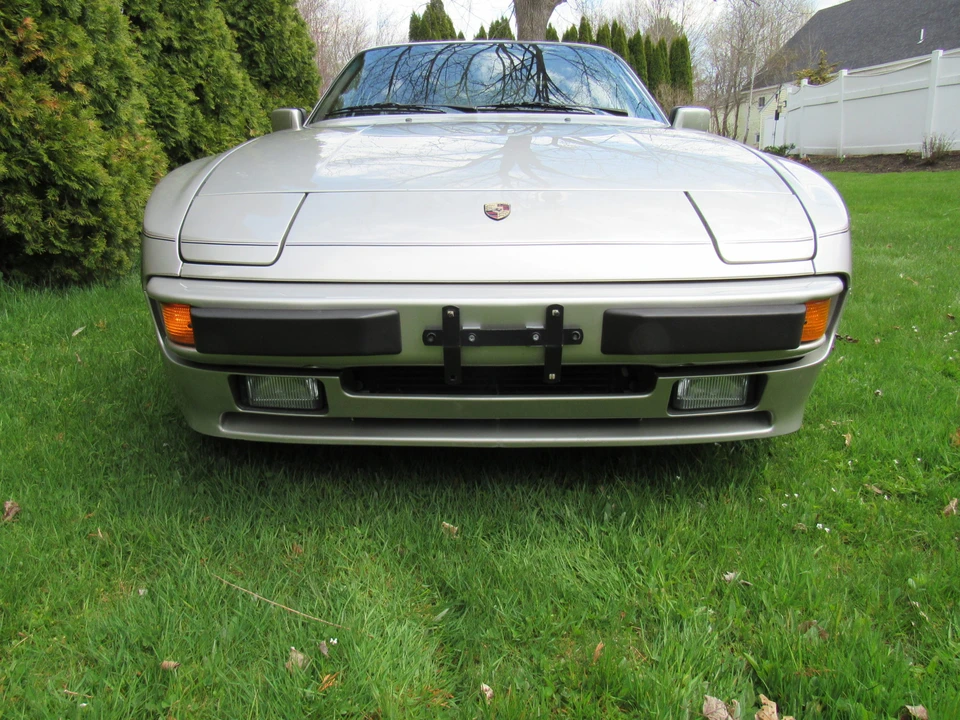1987 Porsche 944 - Image 12 of 31