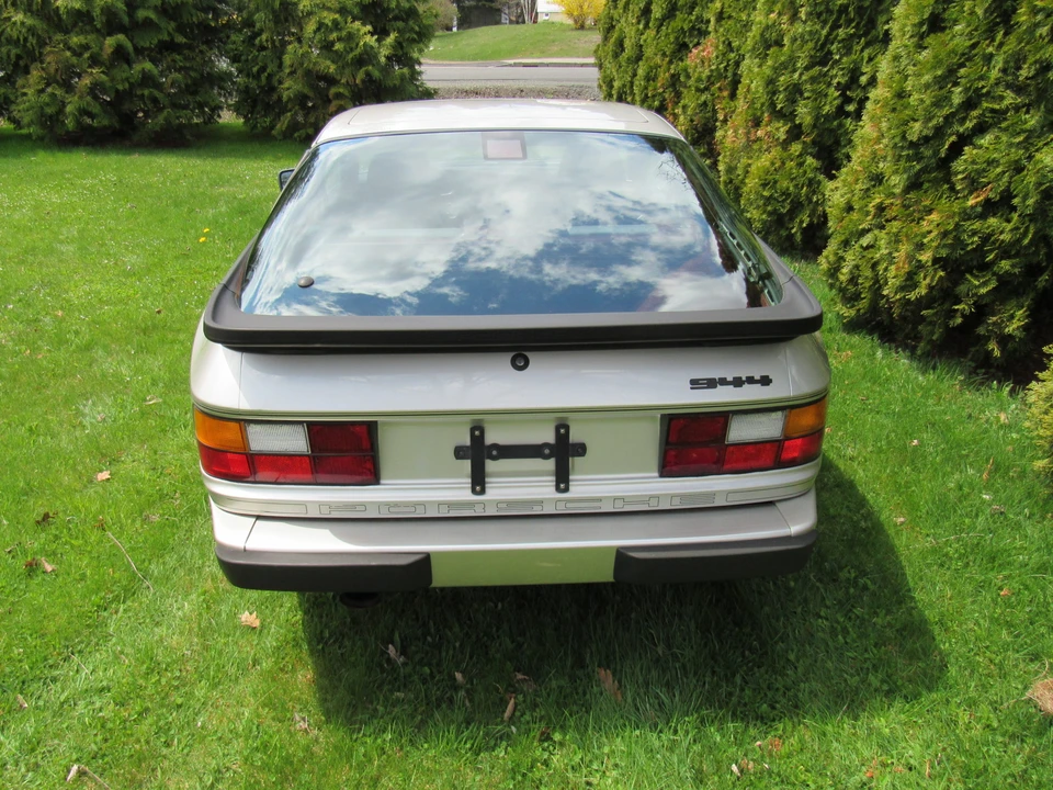 1987 Porsche 944 - Image 6 of 31