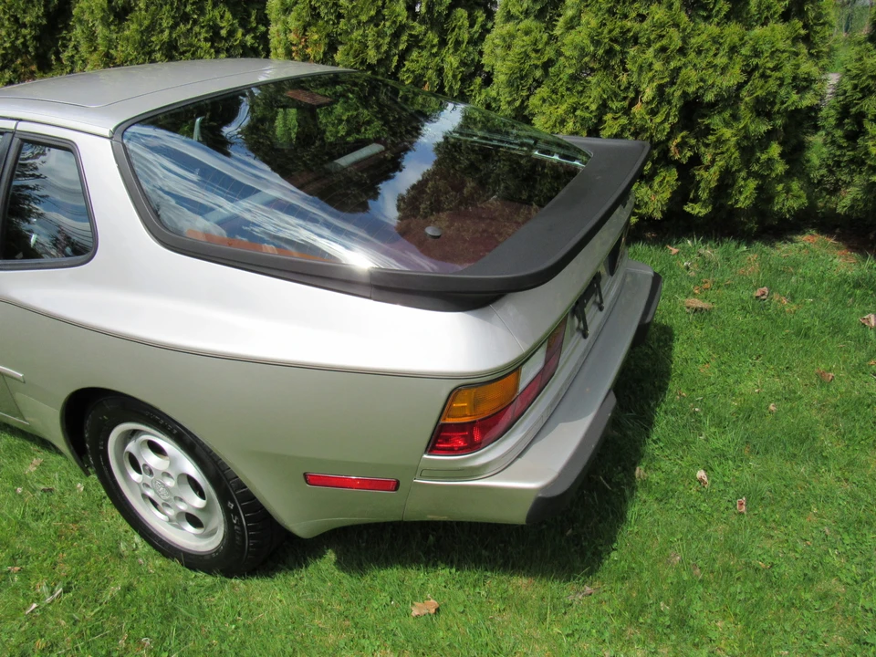 1987 Porsche 944 - Image 21 of 31