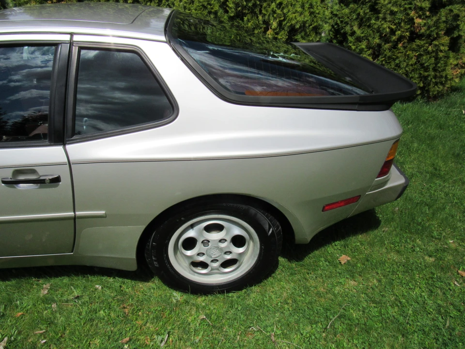 1987 Porsche 944 - Image 20 of 31
