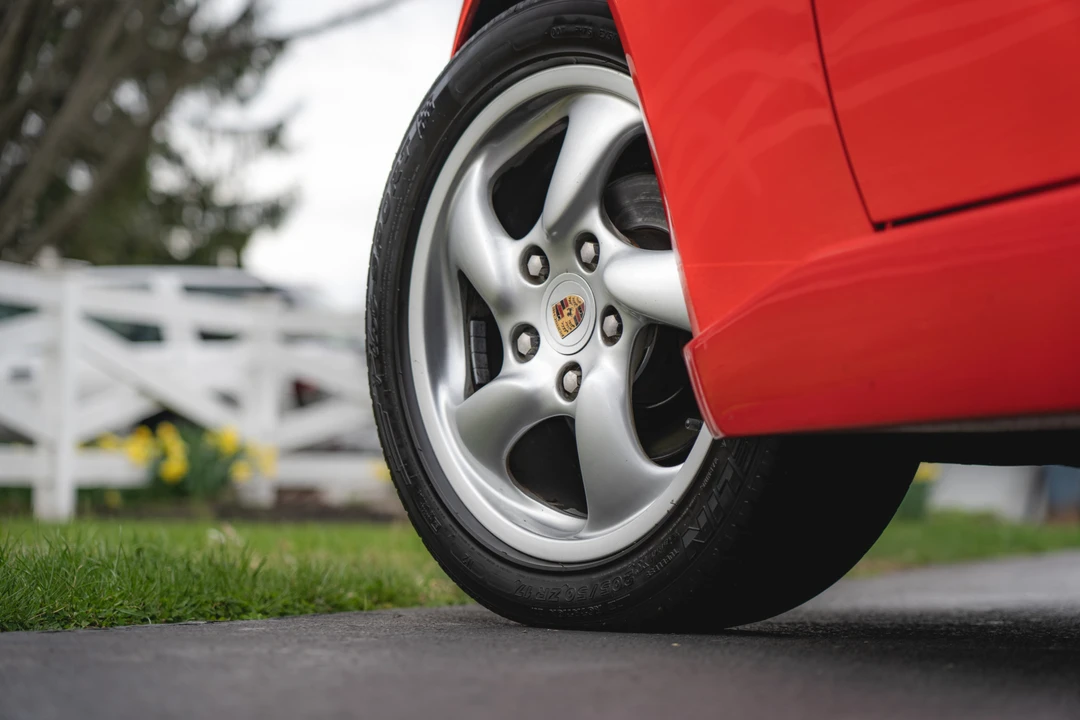 1987 Porsche 944 S - Image 16 of 31