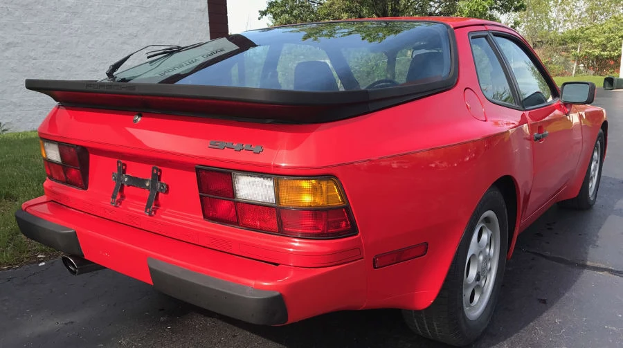 1987 Porsche 944 - Image 2 of 4
