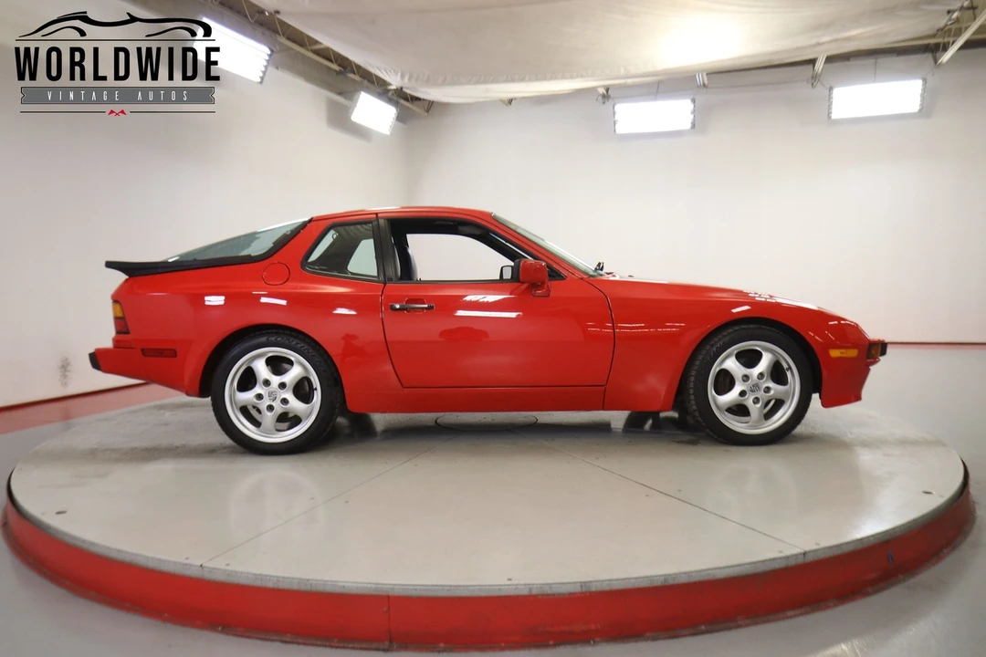 1987 Porsche 944 - Image 4 of 12