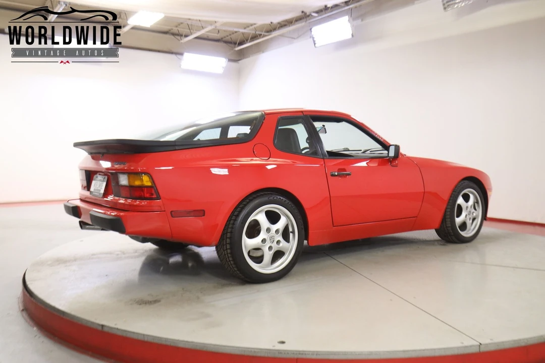 1987 Porsche 944 - Image 6 of 12