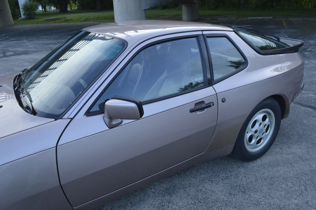 1987 Porsche 944 S - Image 17 of 31