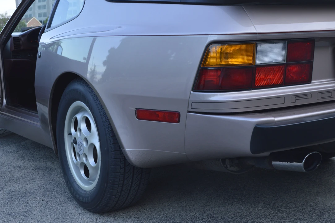 1987 Porsche 944 S - Image 27 of 31