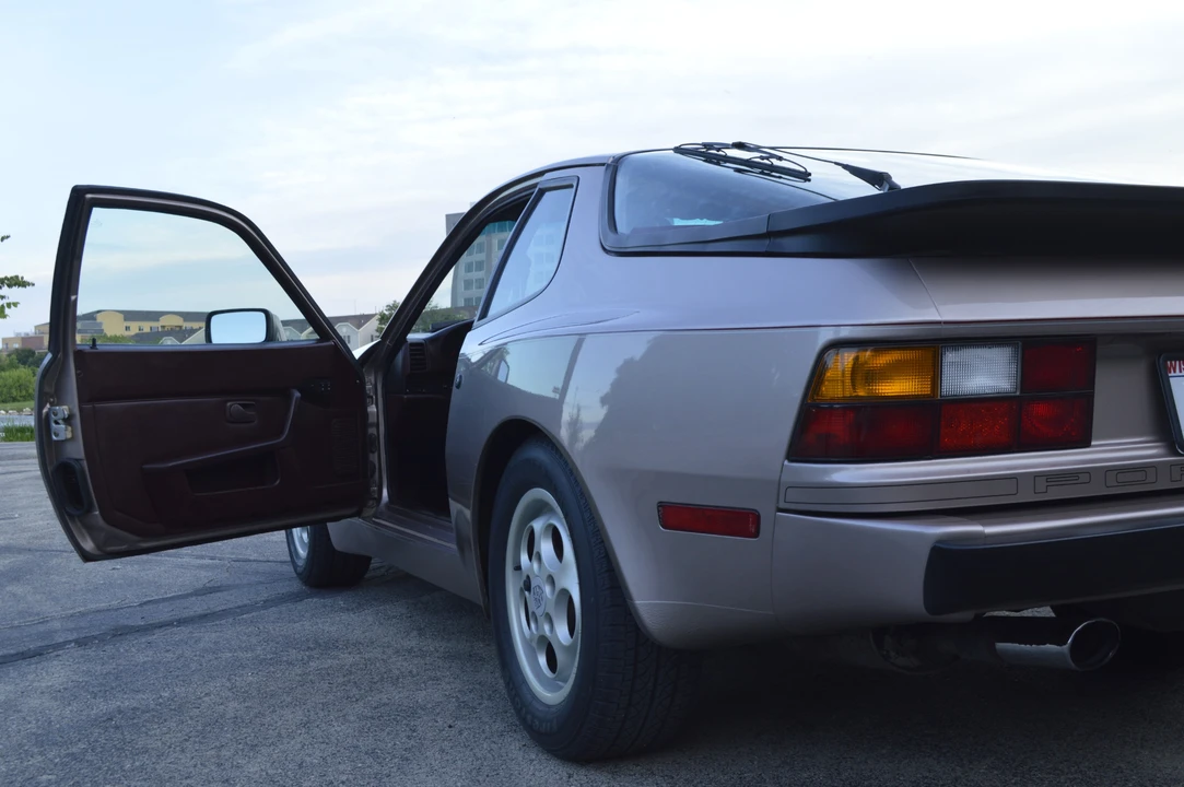 1987 Porsche 944 S - Image 28 of 31