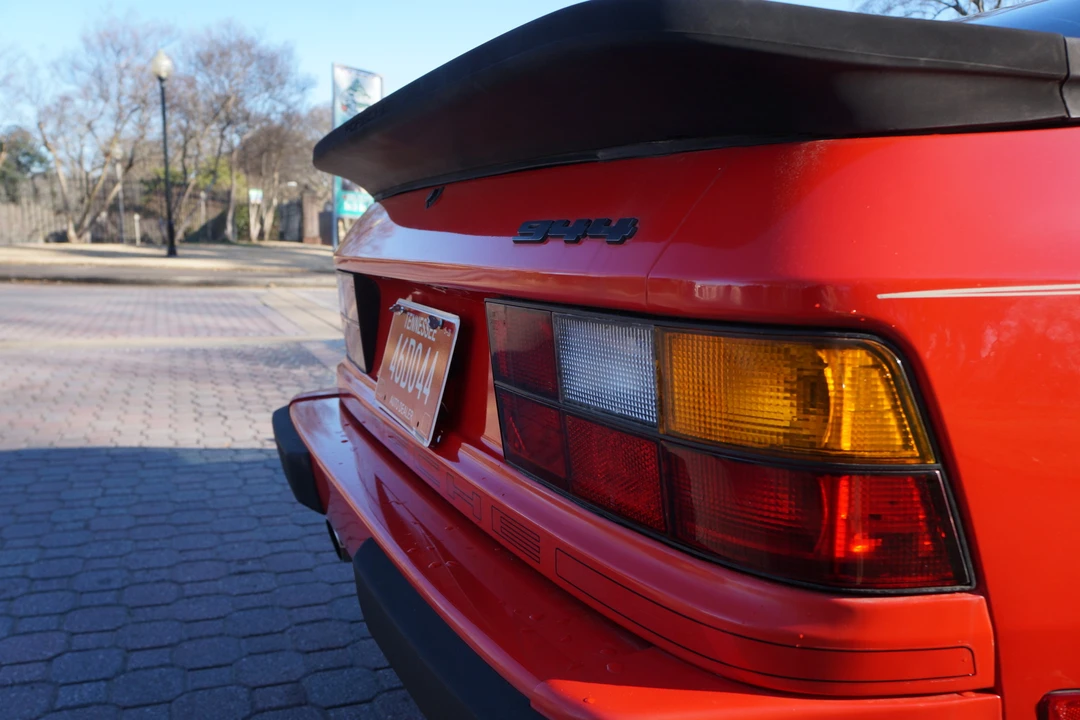 1987 Porsche 944 - Image 20 of 31