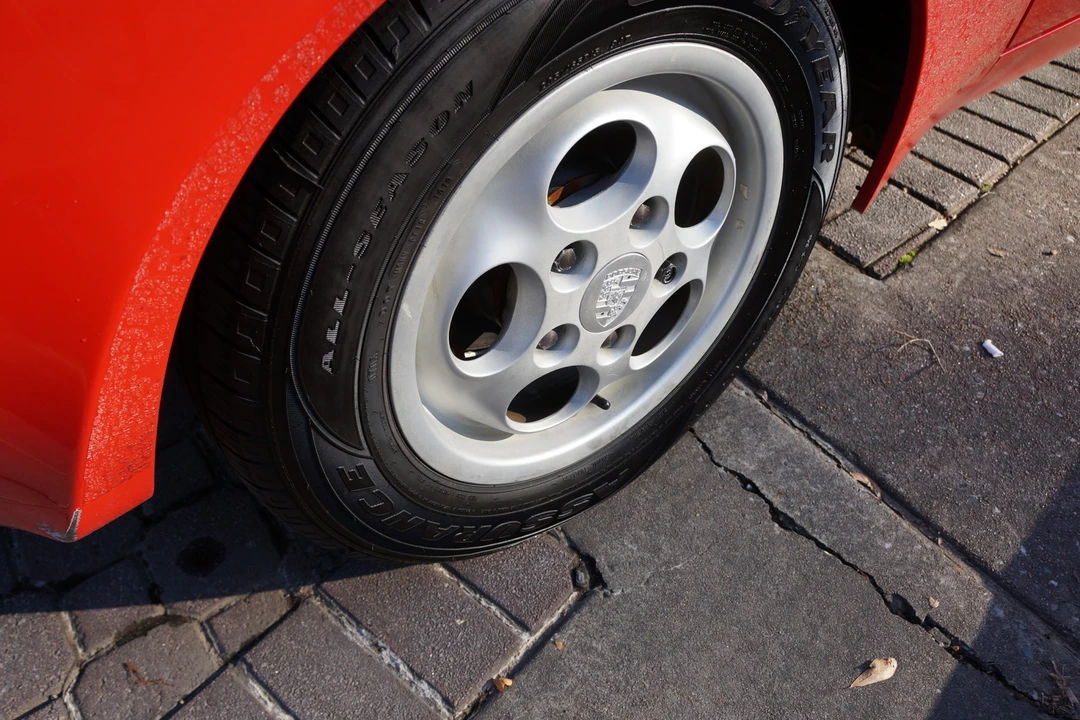 1987 Porsche 944 - Image 24 of 31