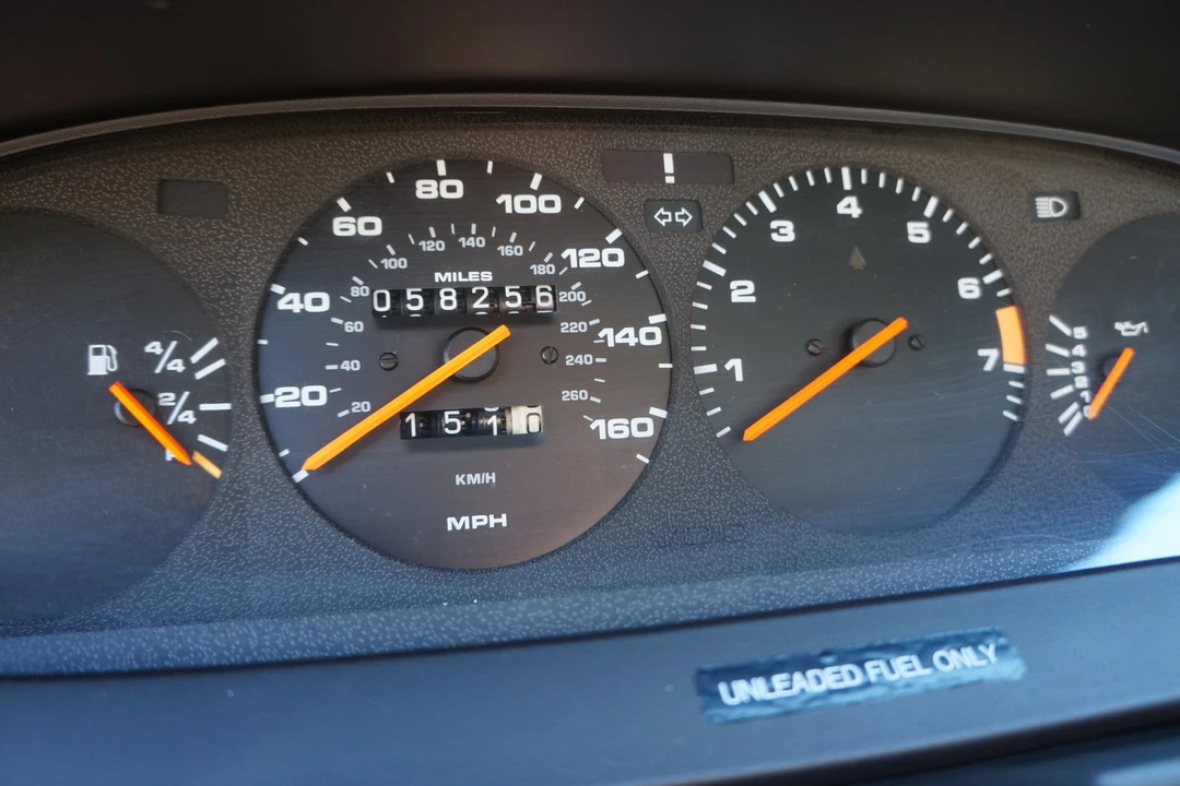 1987 Porsche 944 - Image 27 of 31