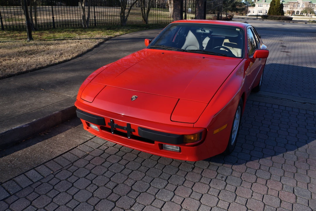 1987 Porsche 944 - Image 8 of 31