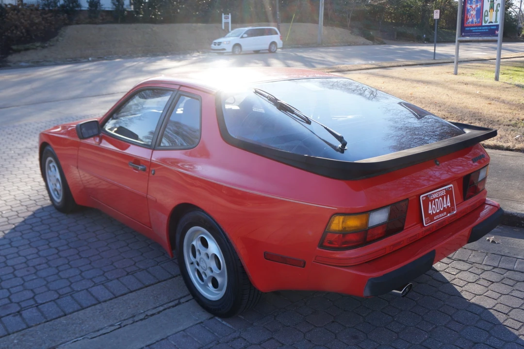 1987 Porsche 944 - Image 13 of 31