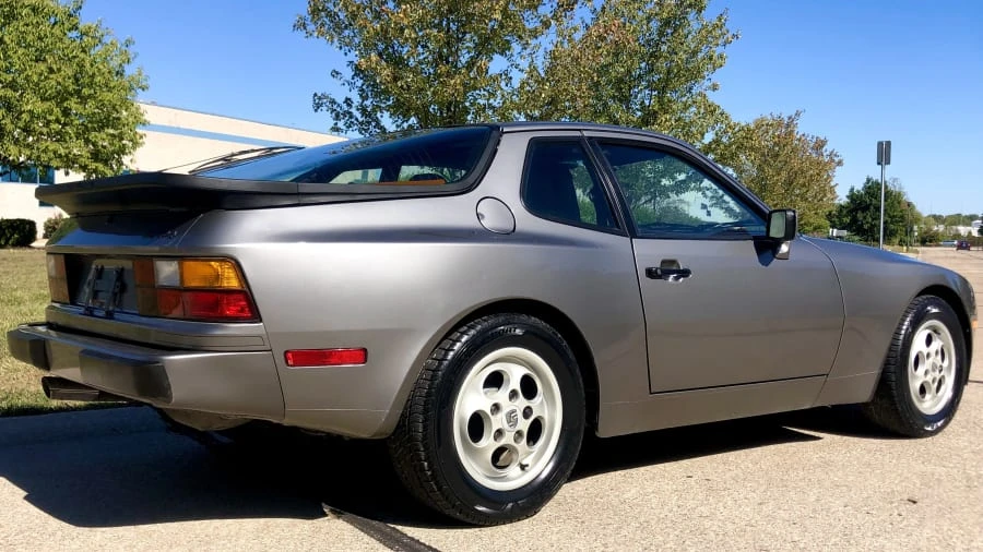 1987 Porsche 944 - Image 8 of 9