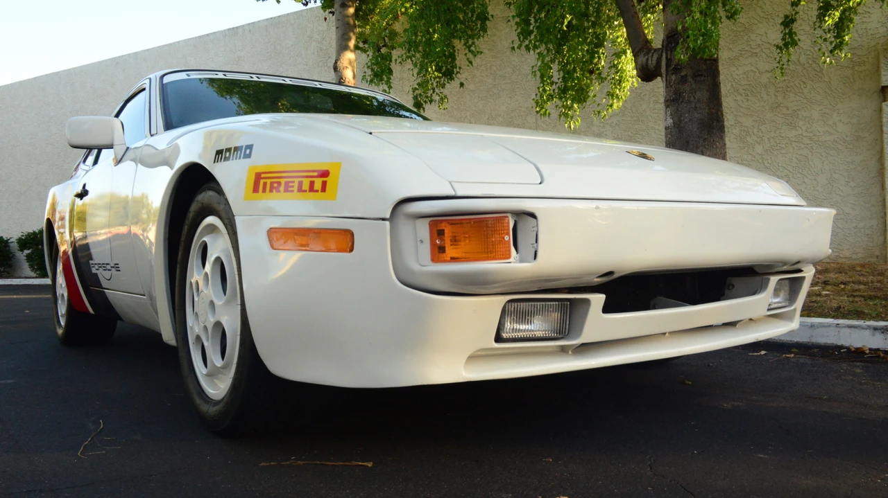1987 Porsche 944 - Image 17 of 31