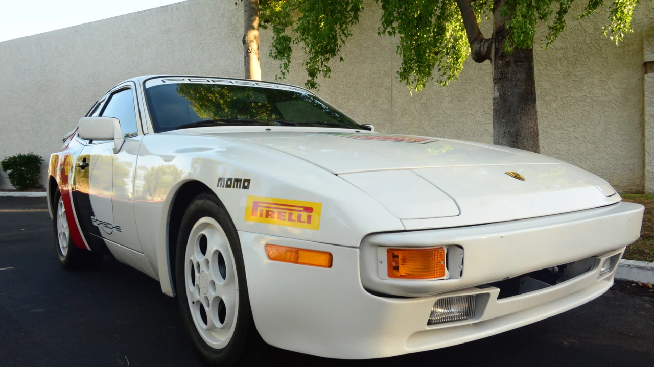 1987 Porsche 944 - Image 10 of 31