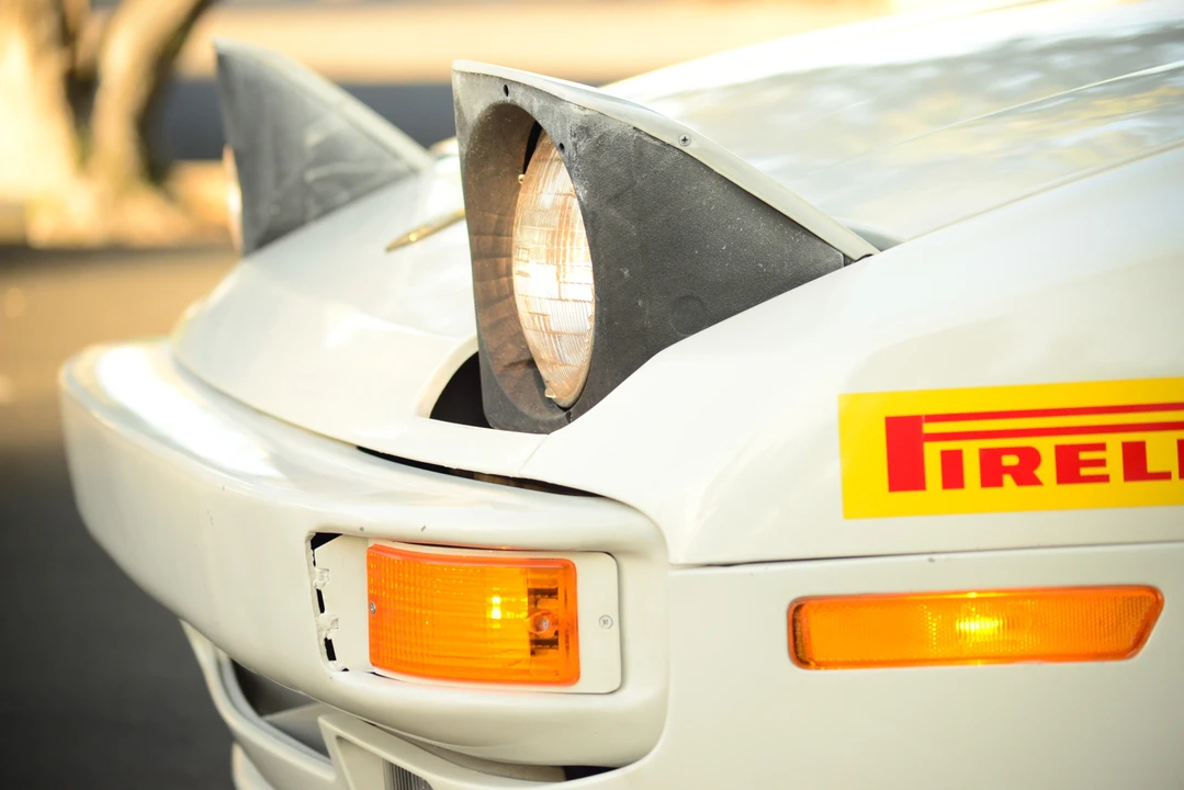 1987 Porsche 944 - Image 24 of 31