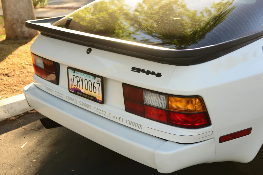 1987 Porsche 944 - Image 28 of 31