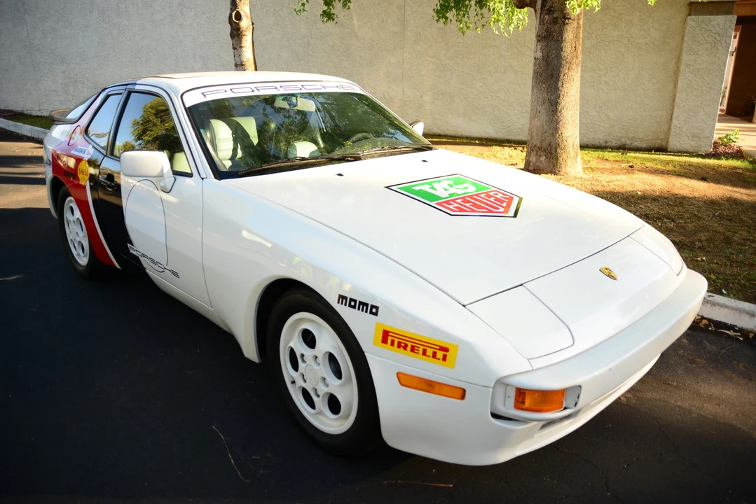 1987 Porsche 944 - Image 11 of 31