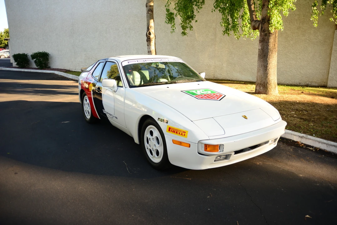 1987 Porsche 944 - Image 9 of 31